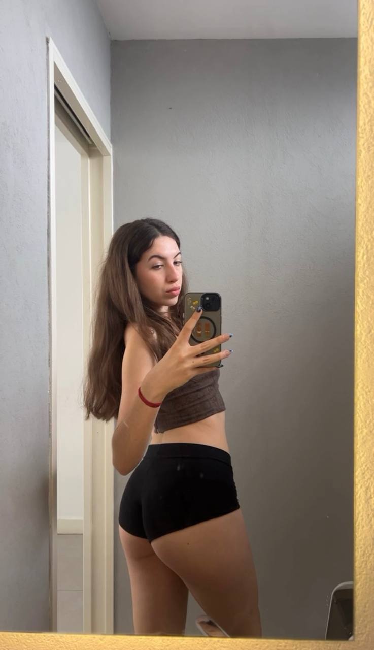 Amber in her underwear in Chandigarh