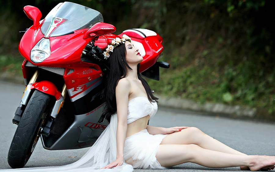 Beautiful girls and motorcycles in Chandigarh