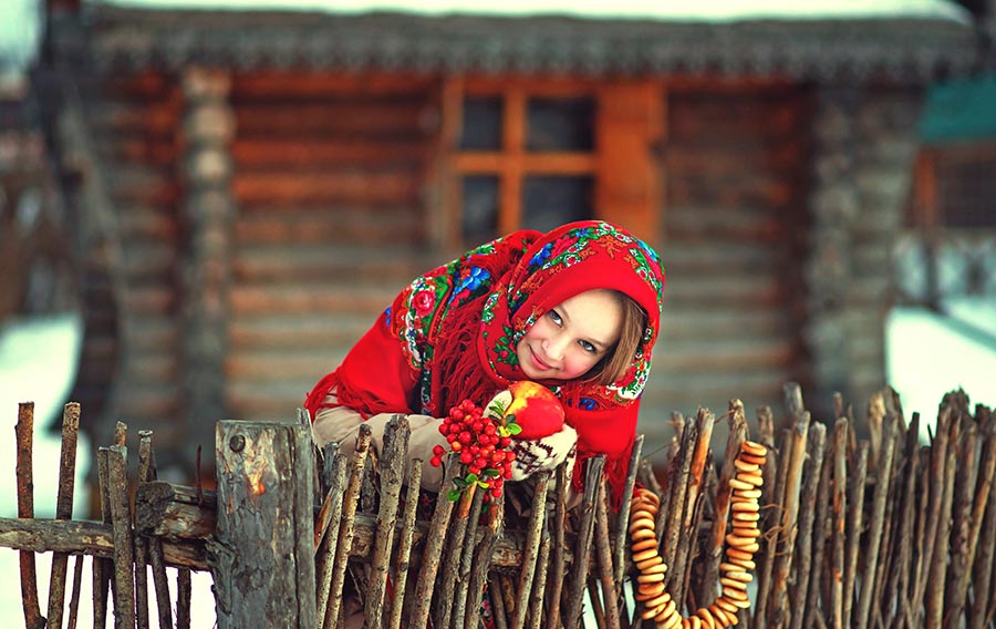 Sexy girl Women in Slavic costumes in Chandigarh