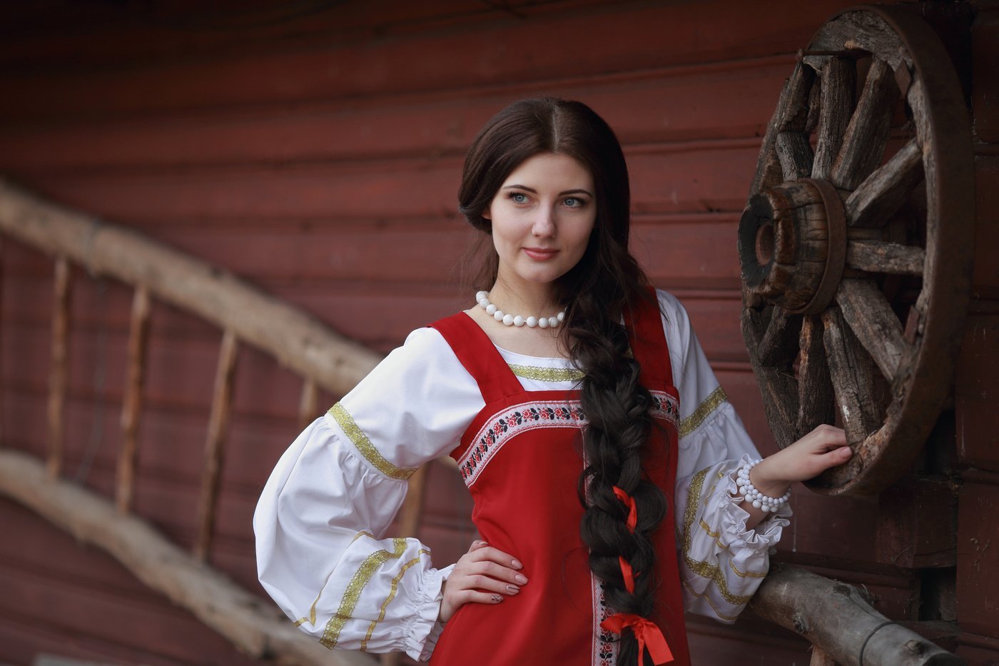 Girls in Slavic costumes in Chandigarh