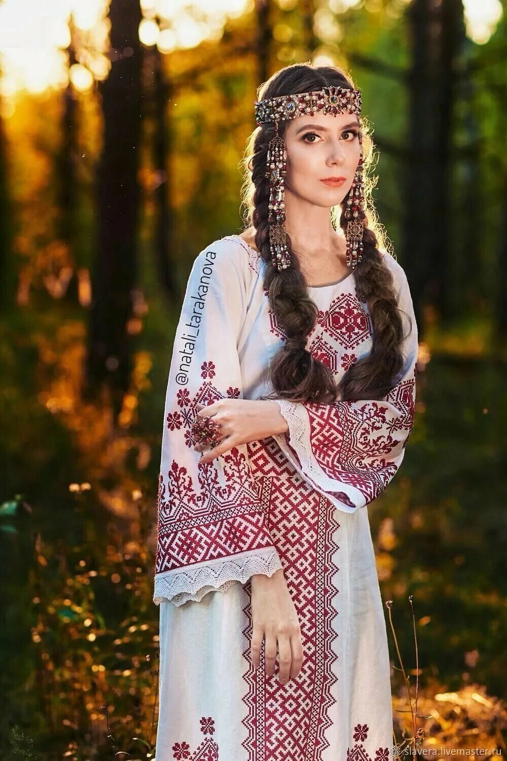 Girls in Slavic costumes in Chandigarh