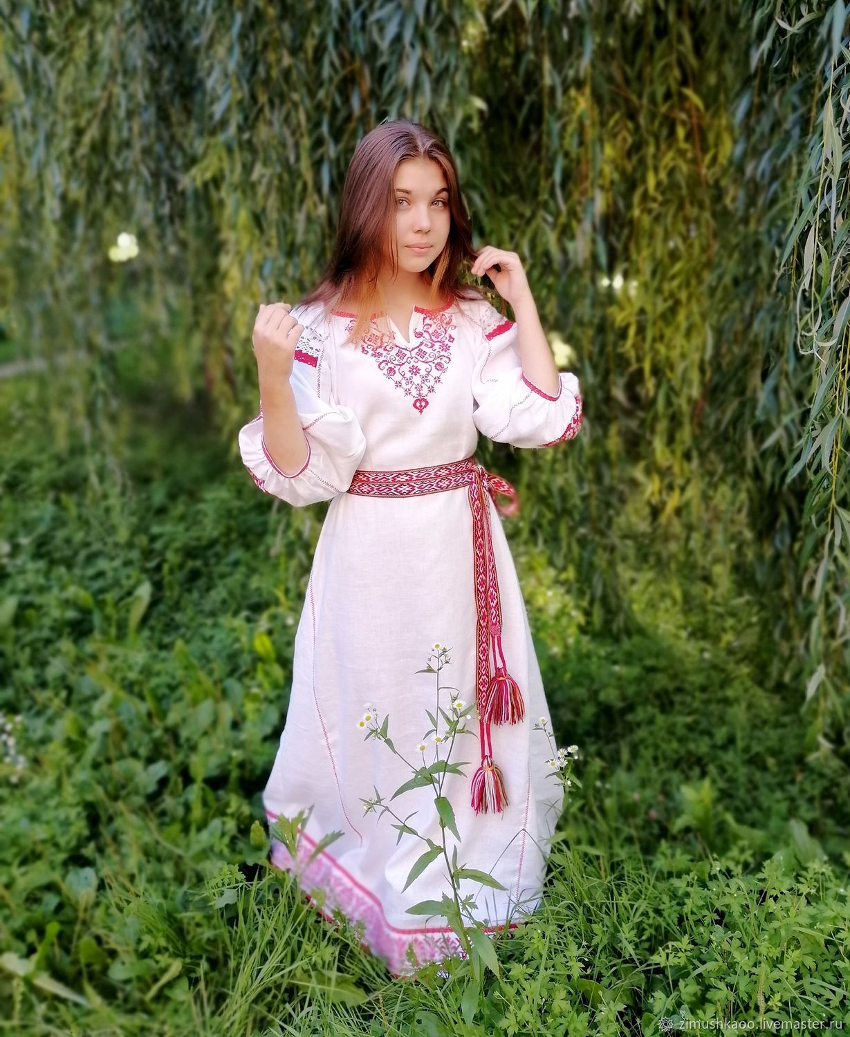 Girl Girls in Slavic costumes in Chandigarh